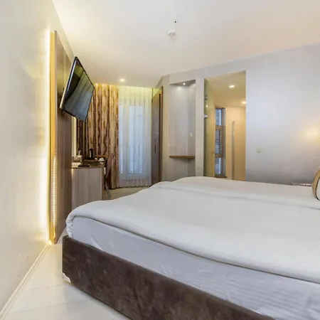 Royal Capital Thermal & Hotel