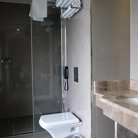 Royal Capital Thermal & 3* Bursa