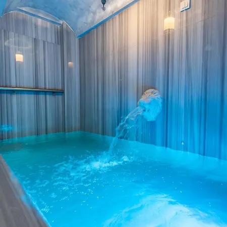 Royal Capital Thermal & 3* Bursa